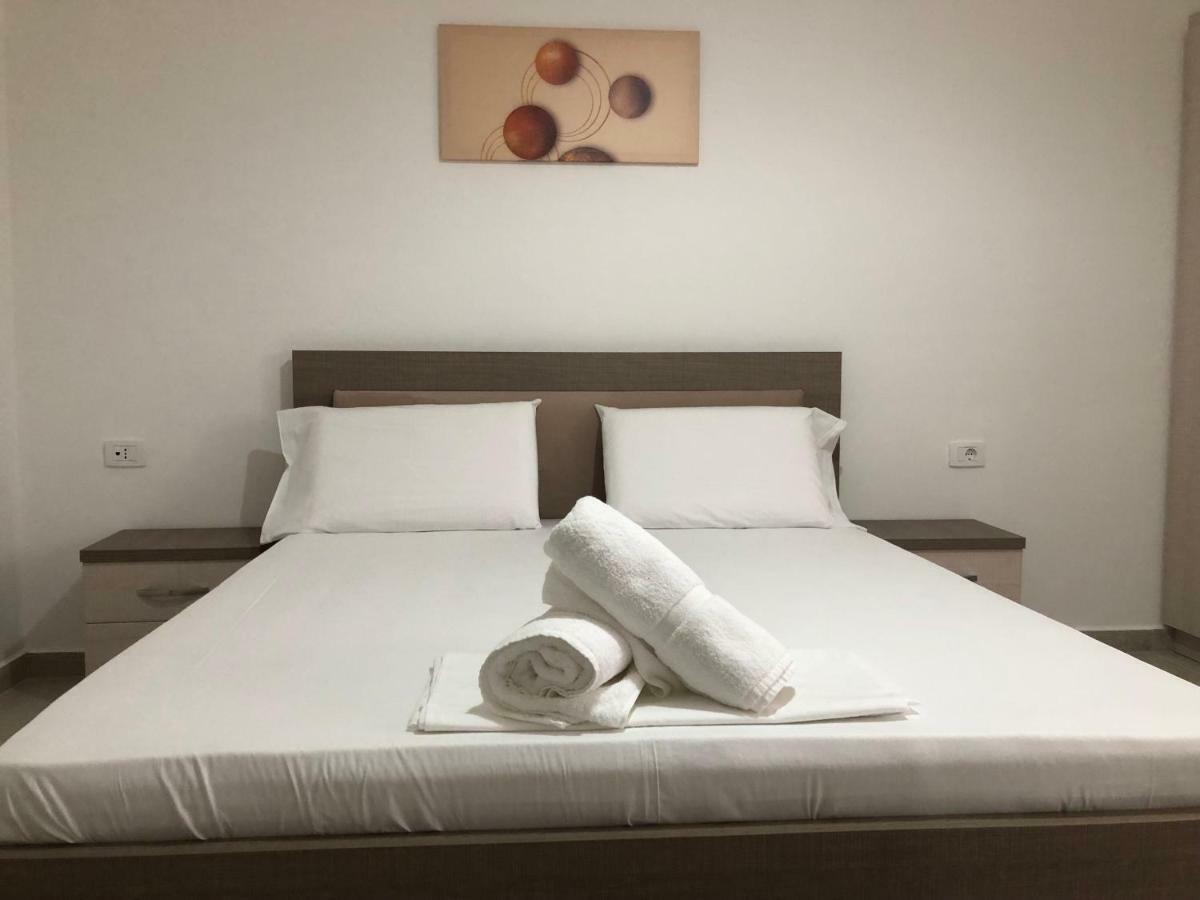 Luxury Sea View Apartaments Sarandë Exterior foto